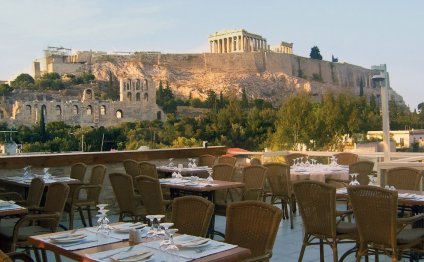 Dine with a Panoramic View of