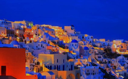Santorini Greece honeymoon