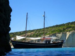 Best Greek islands for couples: Milos