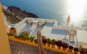 Vacation Packages to Santorini Greece