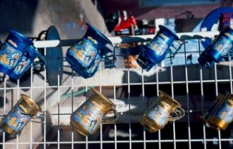 Wine in decorated jugs INSIDER TIPS